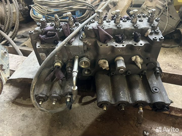 Гидрораспредилитель hitachi