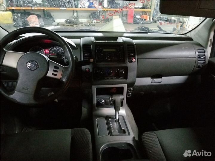 Разбор на запчасти Nissan Pathfinder