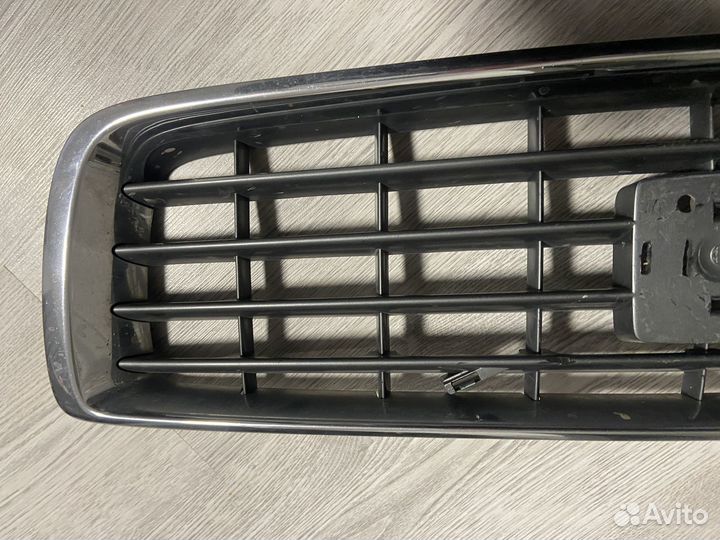 Решетка радиатора Volvo S80