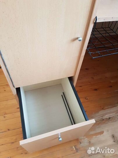 Компьютерный стол, рабочий стол