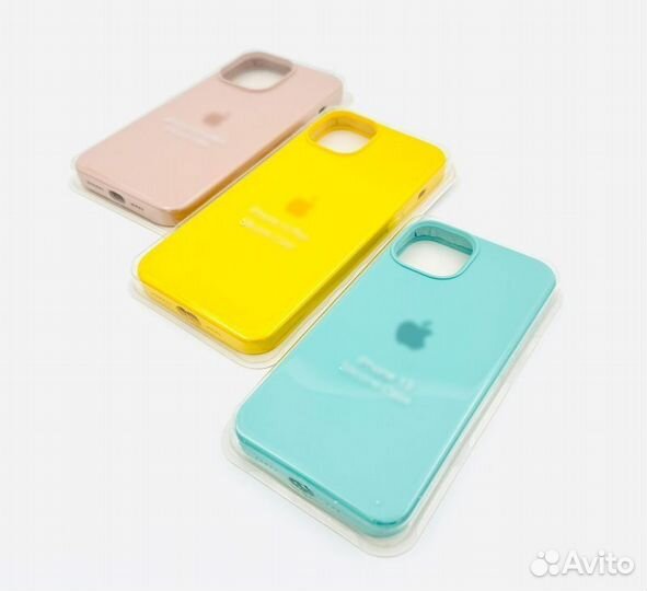 Силиконовый чехол на iPhone
