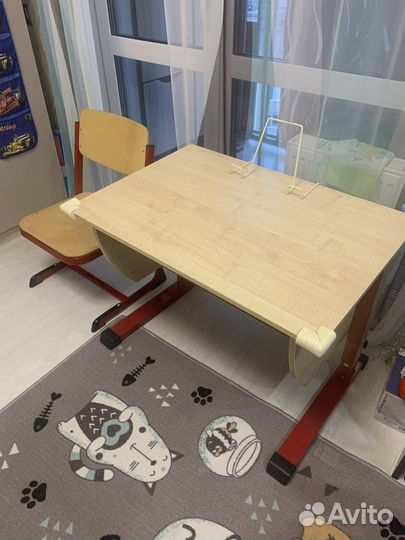 Растущая парта со стулом