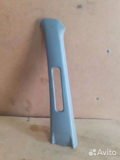 Накладка стойки левая Mitsubishi Galant 8