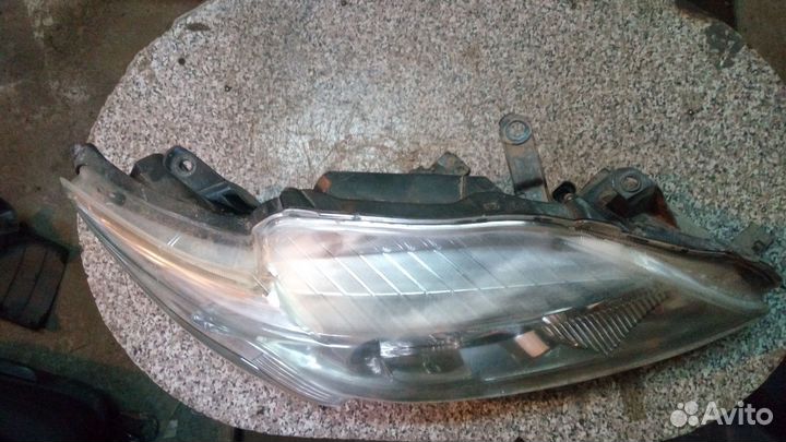 Фара правая для Тойота Королла 150 Toyota Corolla