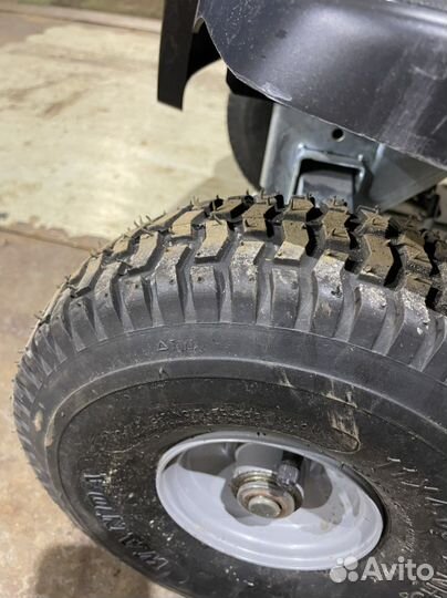 Садовый трактор