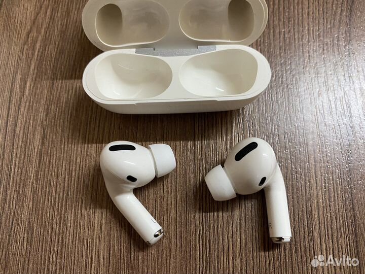 Беспроводные наушники airpods