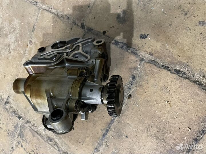 Насос масляный Audi Q5 8R