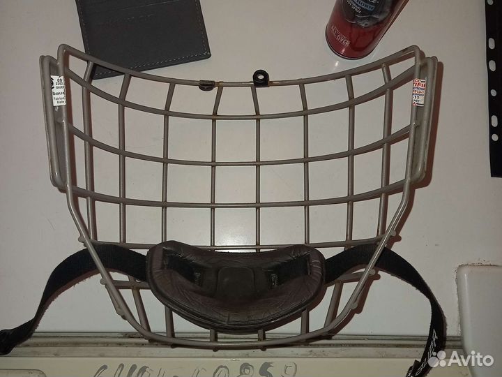 Хоккейная маска для игрока bauer