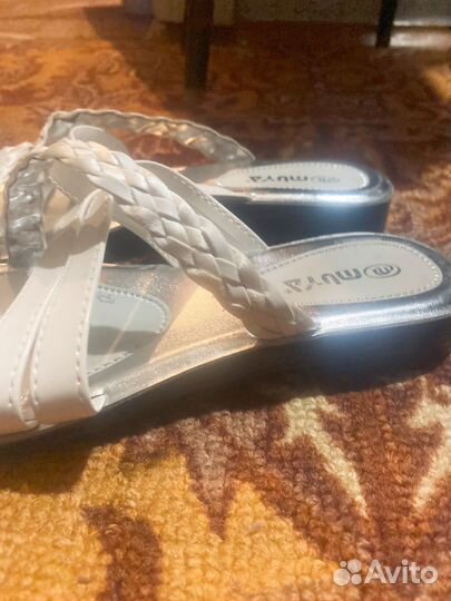 Шлепки женские 37 размер