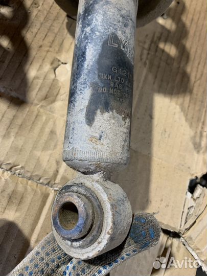 Амортизаторы задние Subaru Legacy/Outback BE#/BH#