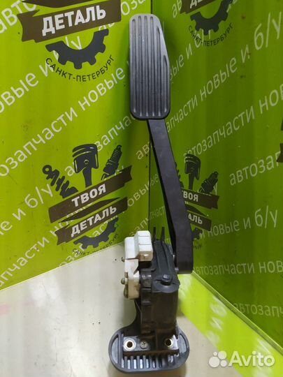 Педаль газа Volvo V70 D5244T 2004Г.в