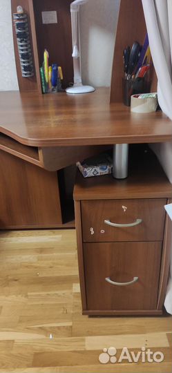 Компьютерный стол