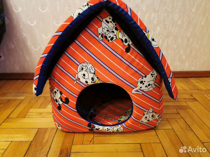 Домик для кошки или маленькой собачки