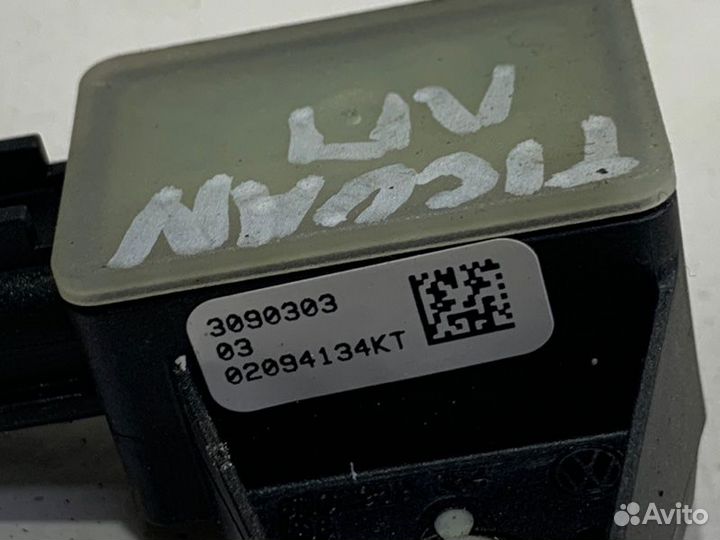 Датчик удара передний Volkswagen Tiguan NF cbab