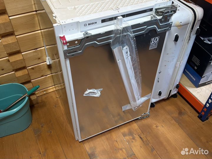 Встраиваемый морозильник bosch GIV21AF20R