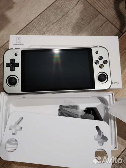 Портативная приставка Arbernic RG552