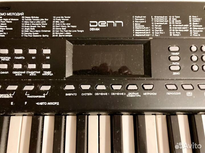 Denn DEK-494 синтезатор неисправный