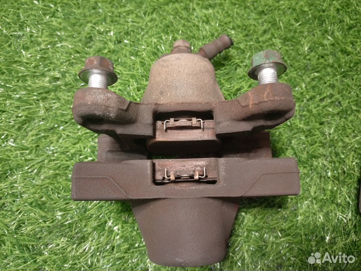 Суппорт тормозной задний Toyota Altezza 3SGE