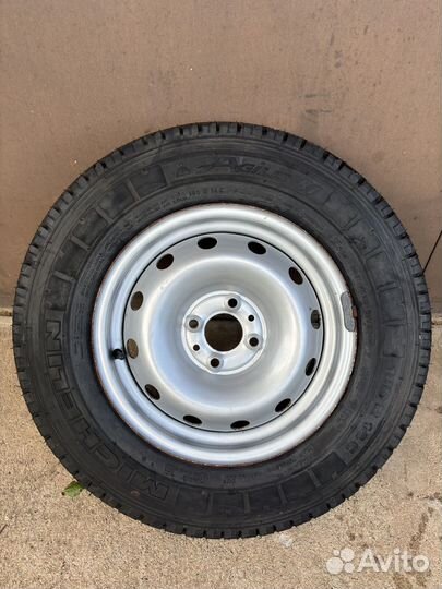 Michelin Agilis 81 185/70 R14C