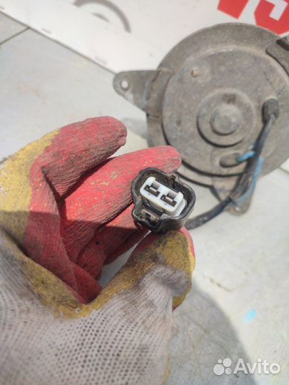 Мотор вентилятора охлаждения Mitsubishi Lancer X 9