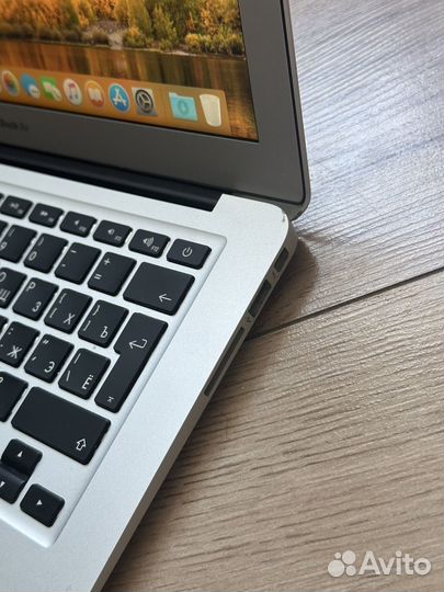 Macbook Air 13 (2017) 256 gb