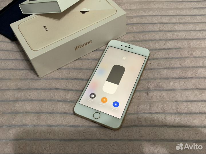 iPhone 8 Plus, 64 ГБ