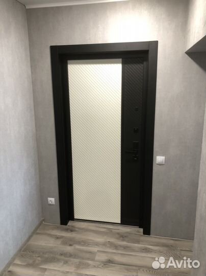 Входные двери новые