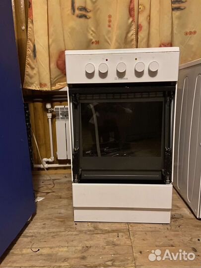 Плита электрическая Hansa