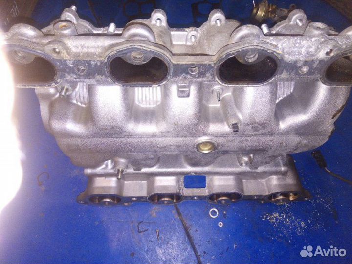 Впускной коллектор Toyota Celsior UCF30 3uzfe