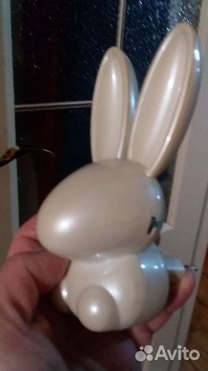 Заяц перламутровый ночник