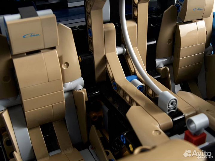 Конструктор Technic 42083 Bugatti Chiron