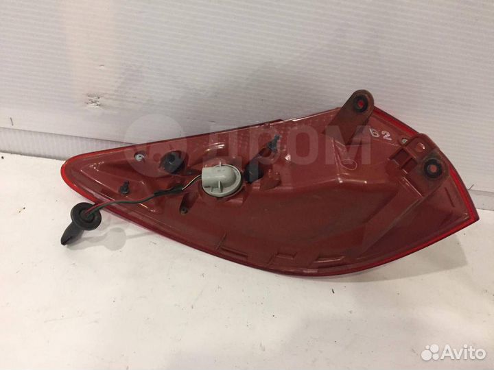 Фонарь в заднее крыло правый на Infiniti Ex