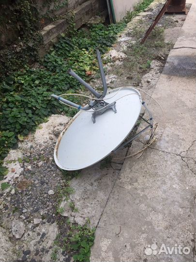 Антенна спутниковая тарелка
