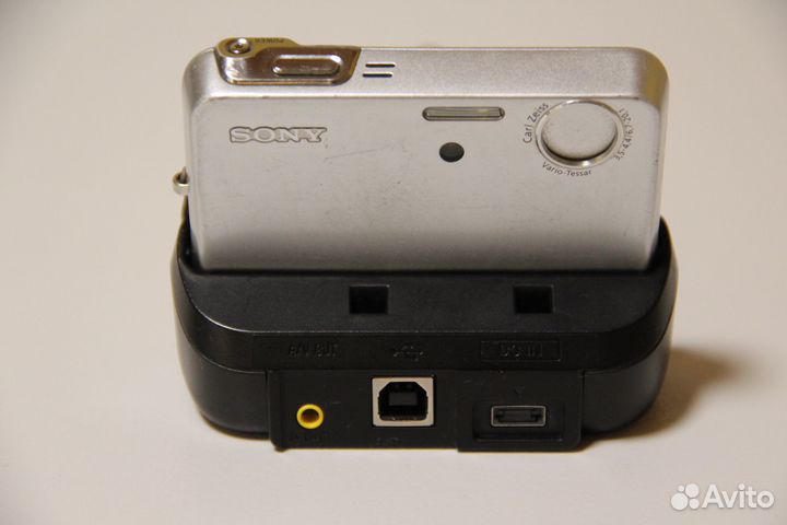 Фотоаппарат Sony DSC-T3