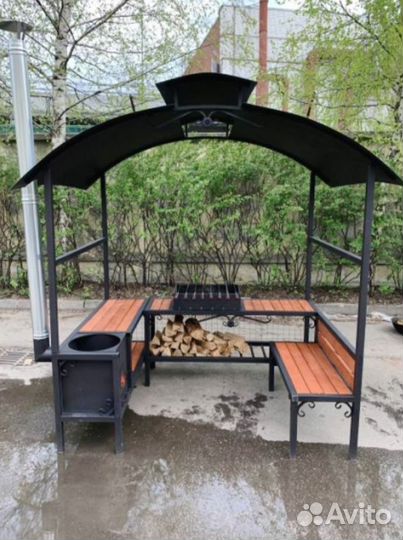 Мангал с крышей лофт