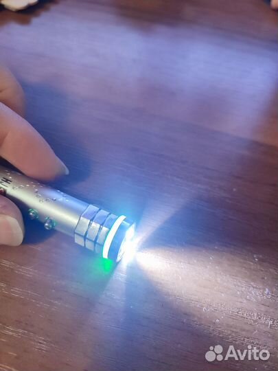 Фонарик брелок