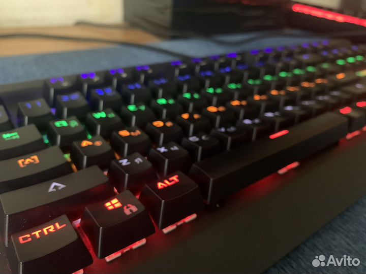 Игровая механическая клавиатура