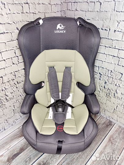 Детское автокресло новое от 9 мес - 12 лет