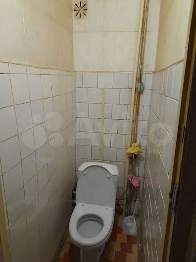 Комната 12,7 м² в 5-к., 2/4 эт.