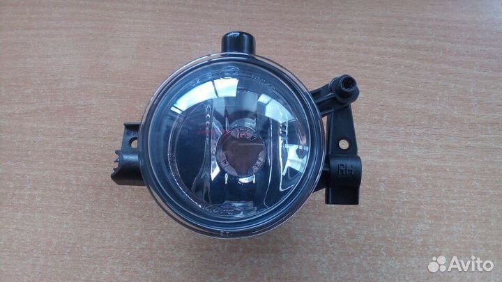 Фара противотуманная правая Ford Focus II 05-08