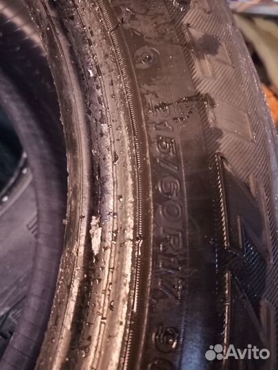 Bridgestone Blizzak DM-V1 215/65 R17