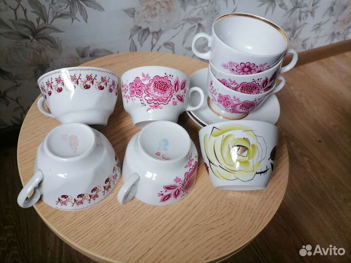 Сервизы, тарелки, чашки фарфор