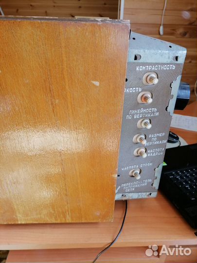 Ретро-телевизор рекорд-6 из СССР