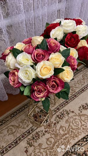 Аренда столов стульев посуды