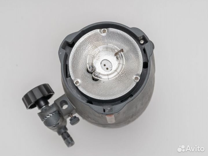 Вспышки, свет, штатив, синхронизаторы и пр