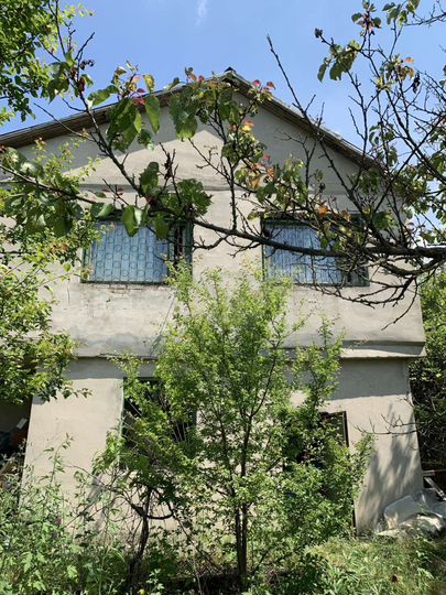 Дача 100 м² на участке 10 сот.