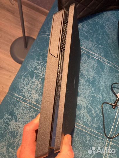 Sony playstation 4 slim