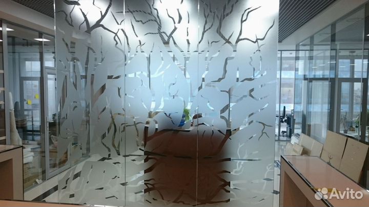 Обработка кромки на стекле и зеркале