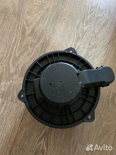 Моторчик печки на kia rio 4