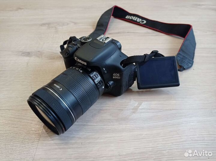 Зеркальный фотоаппарат canon 600d